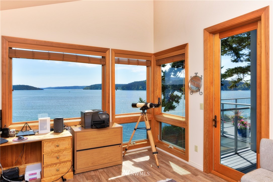 6782 Salmon Beach Road Anacortes, WA 98221 - Photo 11 of 25 Gallery Image 11