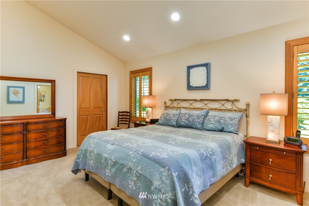 6782 Salmon Beach Road Anacortes, WA 98221 - Photo 12 of 25 Gallery Image 12