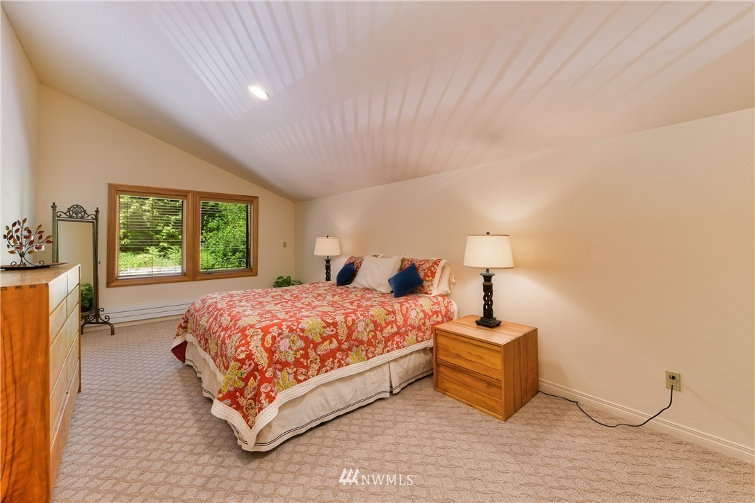 6782 Salmon Beach Road Anacortes, WA 98221 - Photo 16 of 25 Gallery Image 16