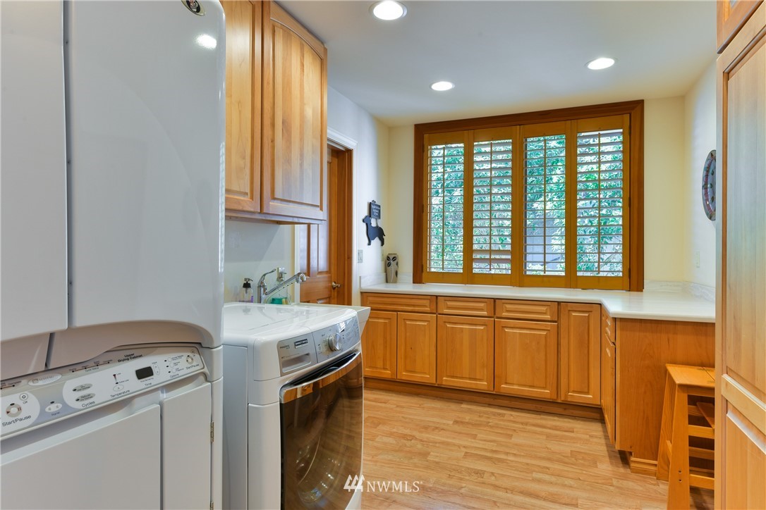 6782 Salmon Beach Road Anacortes, WA 98221 - Photo 17 of 25 Gallery Image 17