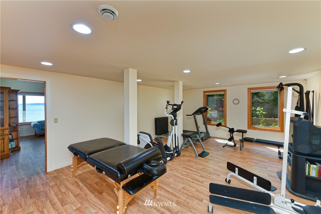 6782 Salmon Beach Road Anacortes, WA 98221 - Photo 20 of 25 Gallery Image 20