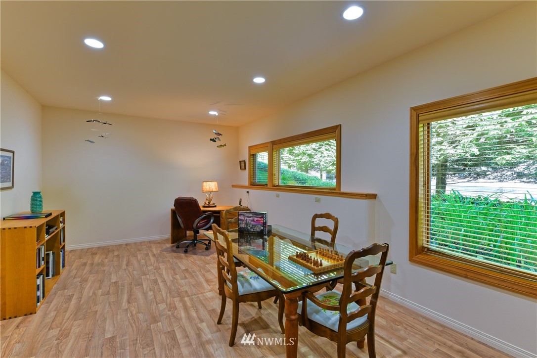 6782 Salmon Beach Road Anacortes, WA 98221 - Photo 21 of 25 Gallery Image 21