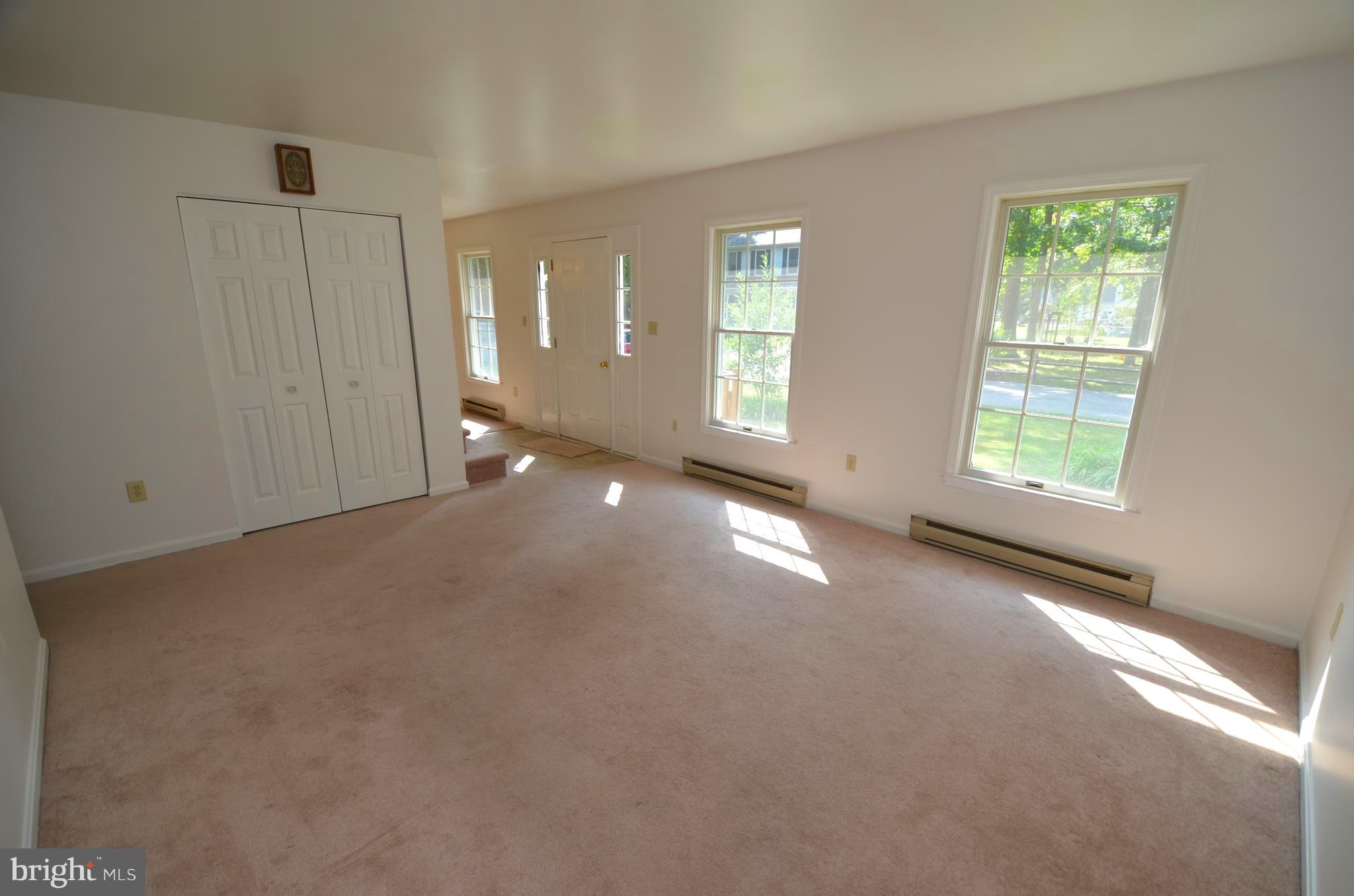 5983 3rd Street Deale, MD 20751 - Photo 14 of 30 Living Room