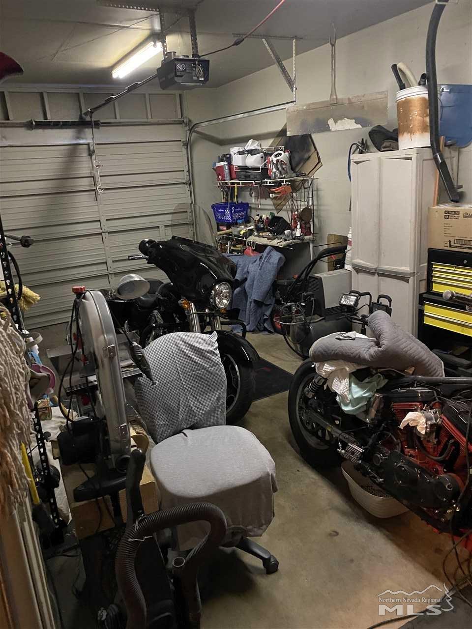 3670 Gypsum Road Reno, NV 89503 - Photo 25 of 29 a room with gym equipment