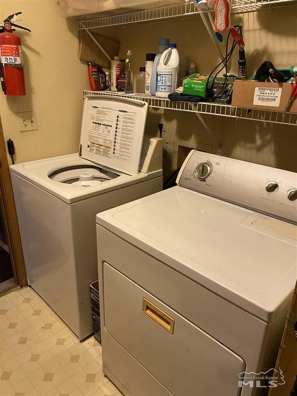 3670 Gypsum Road Reno, NV 89503 - Photo 26 of 29 a utility room with dryer and washer