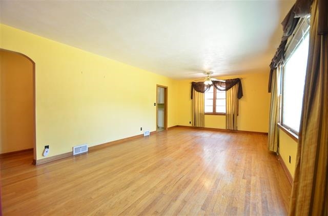 2423 Pelham Road Rockford, IL 61107 - Photo 8 of 23 Gallery Image 8