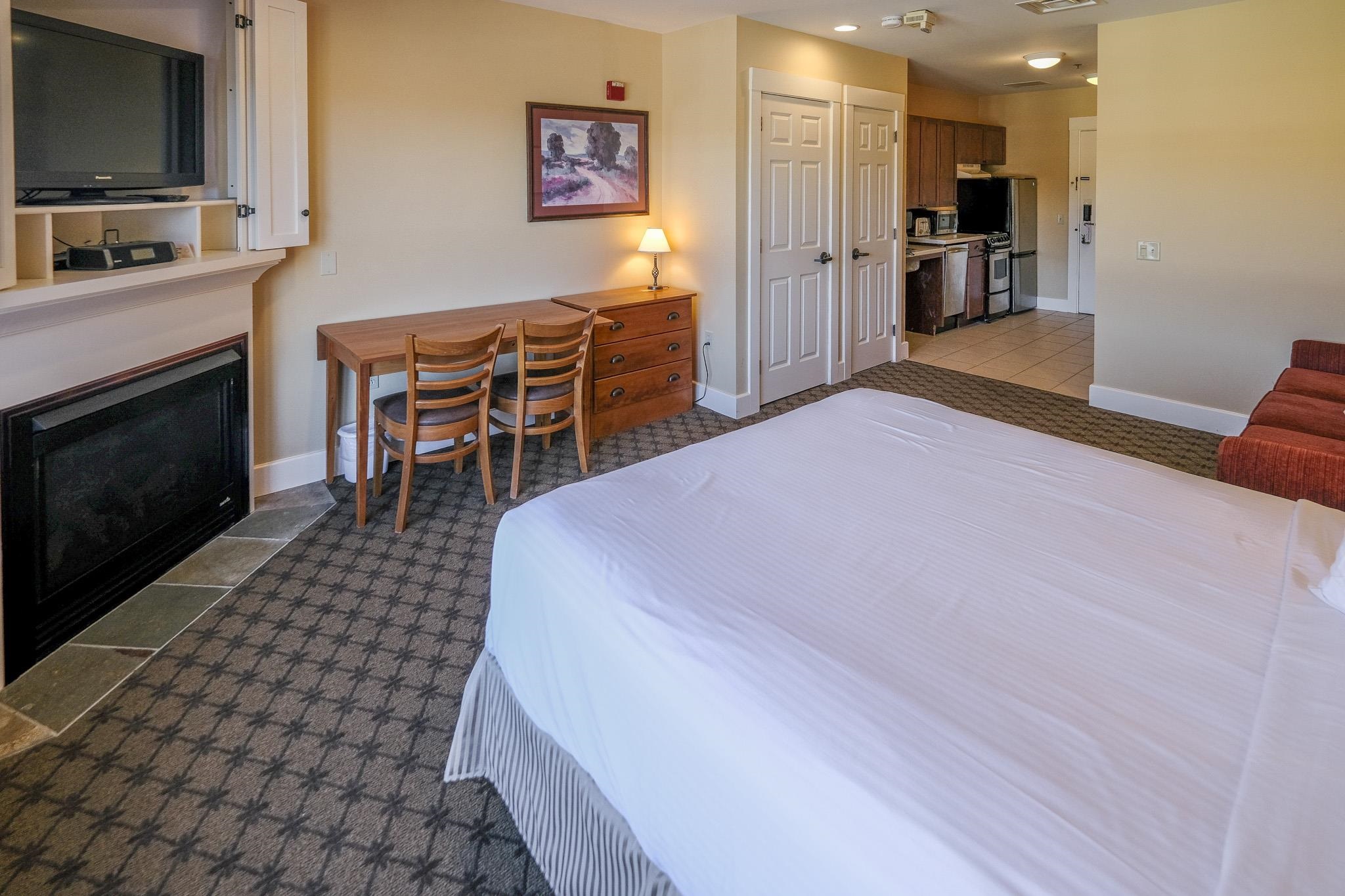 111 Jackson Gore Road, Unit 240 QII Ludlow, VT 05149 - Photo 9 of 23 Gallery Image 9