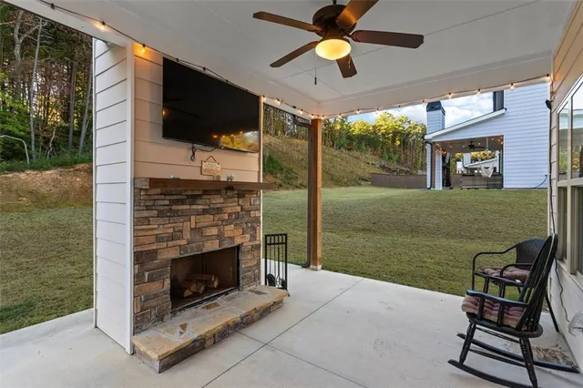 $399,999 | 6556 River Station Drive, Lula, GA 30554