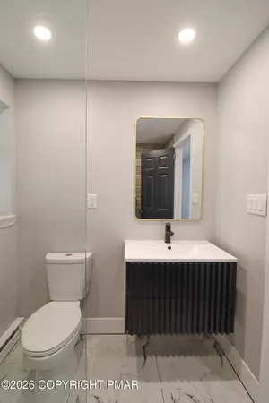 $2,800 | 1543 Coolbaugh Road, Gouldsboro, PA 18424