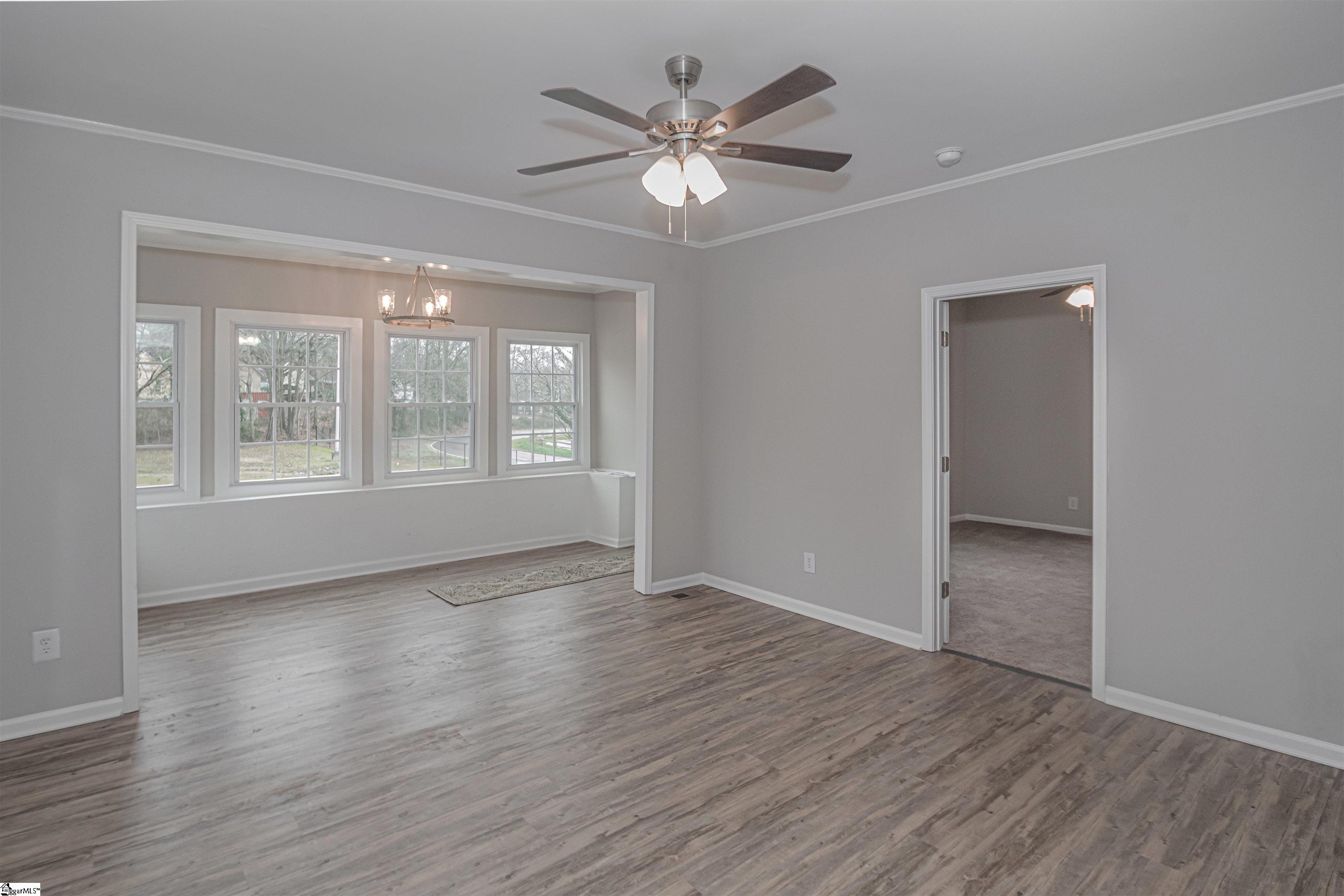 515 South 1st Street Easley, SC 29640 - Photo 15 of 33