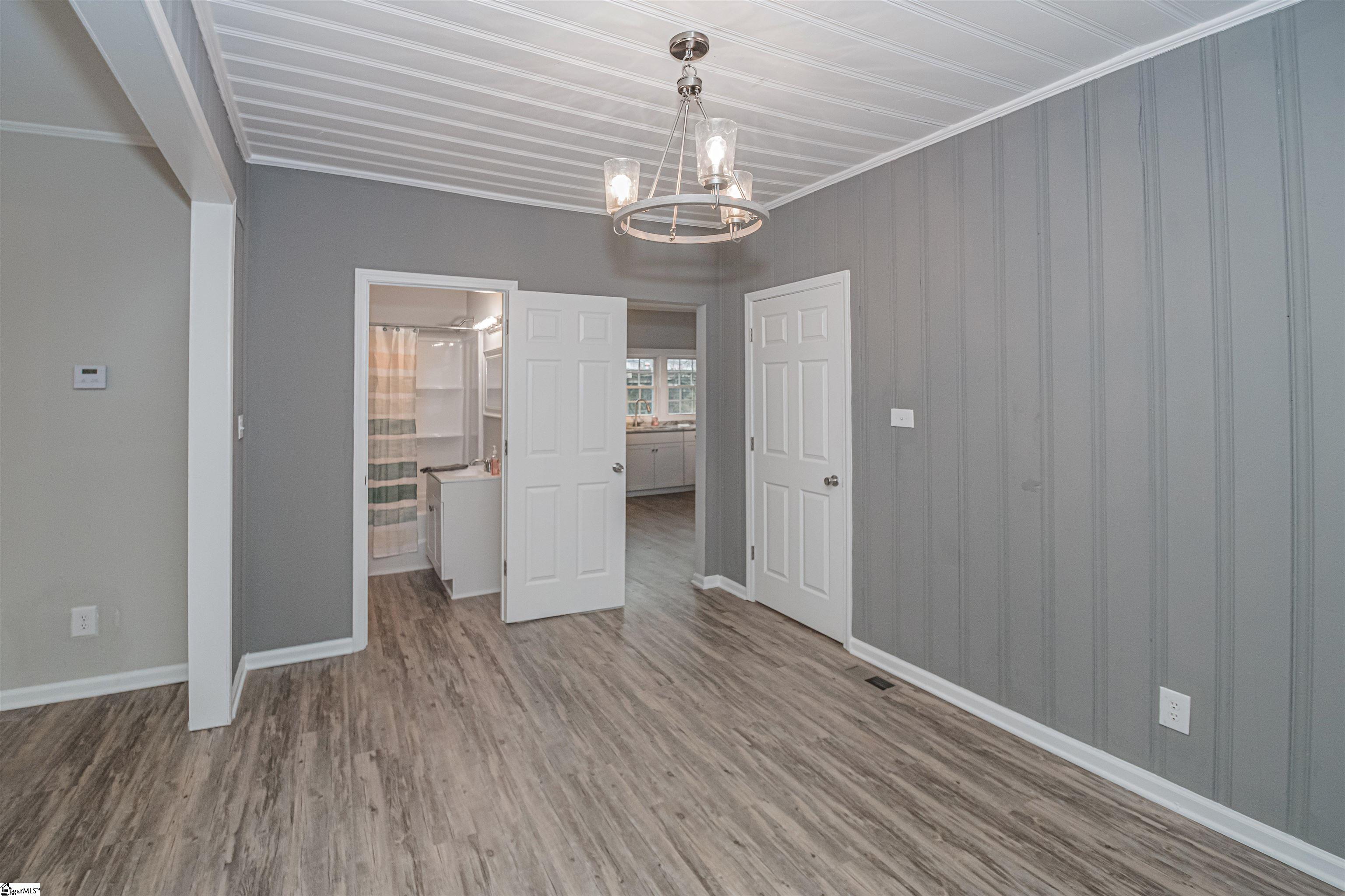 515 South 1st Street Easley, SC 29640 - Photo 19 of 33