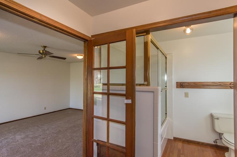 9056 Silver Bridge Road Palo Cedro, CA 96073 - Photo 18 of 29 Master Bath