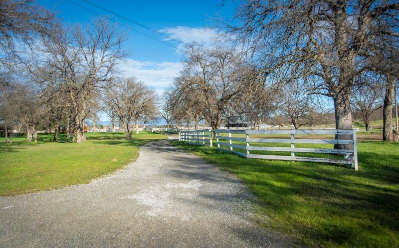 9056 Silver Bridge Road Palo Cedro, CA 96073 - Photo 27 of 29 Private Driveway