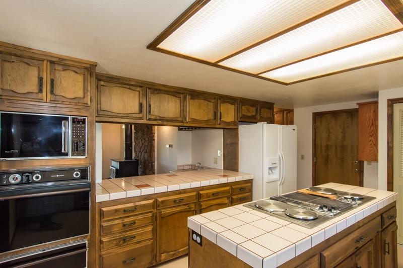 9056 Silver Bridge Road Palo Cedro, CA 96073 - Photo 10 of 29 Another Kitchen View