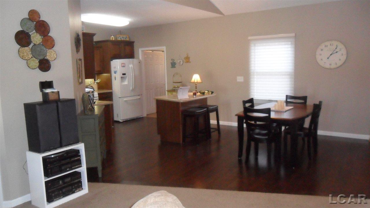 4234 Evergreen Road Adrian, MI 49221 - Photo 13 of 27 31309251-12.JPG