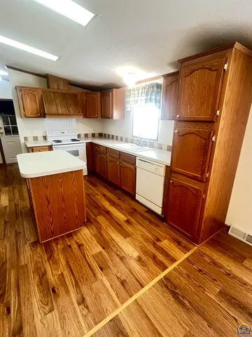 $189,500 | 902 2nd Street, Americus, KS 66835