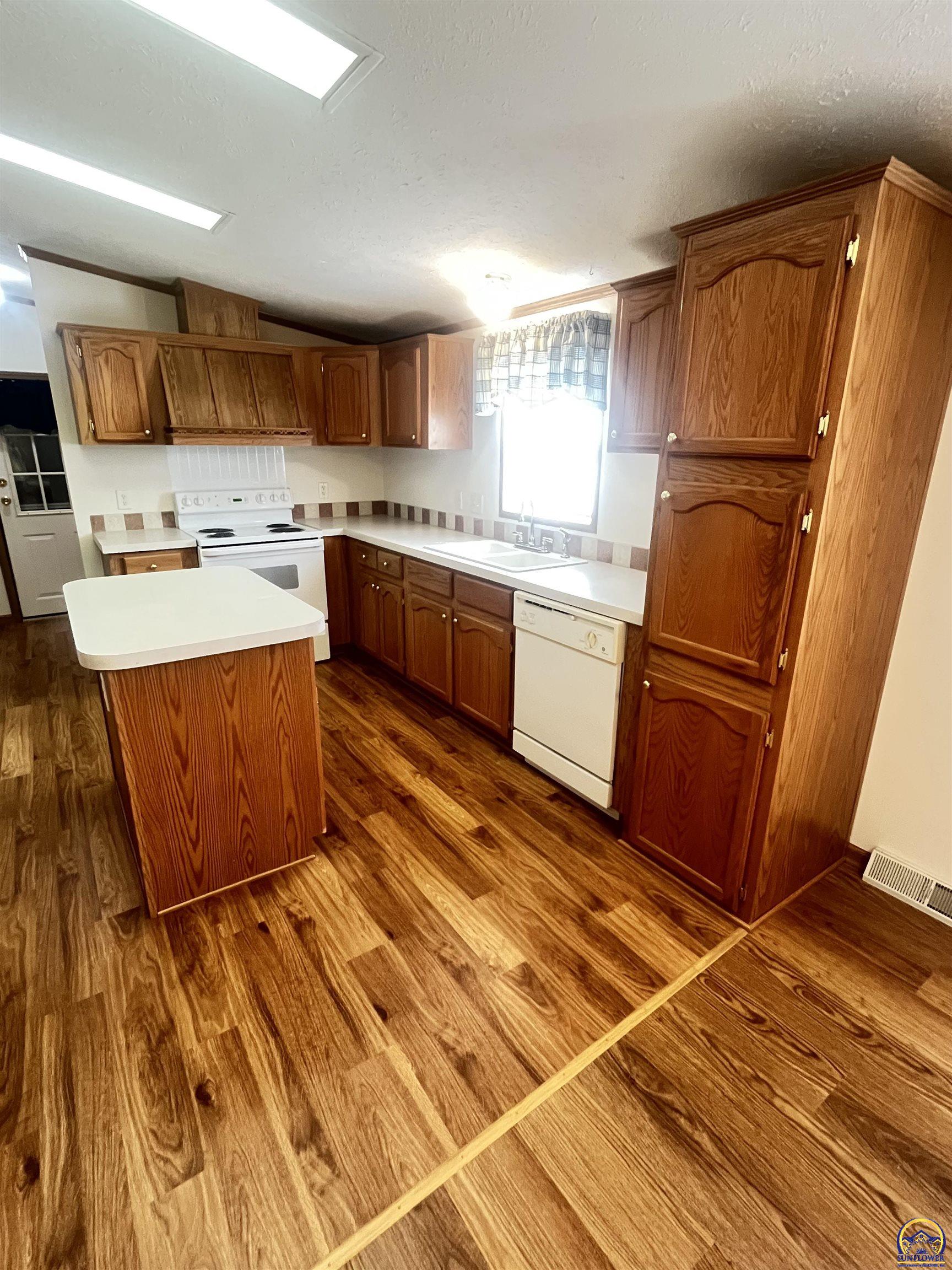 902 2nd Street Americus, KS 66835 - Photo 15 of 49