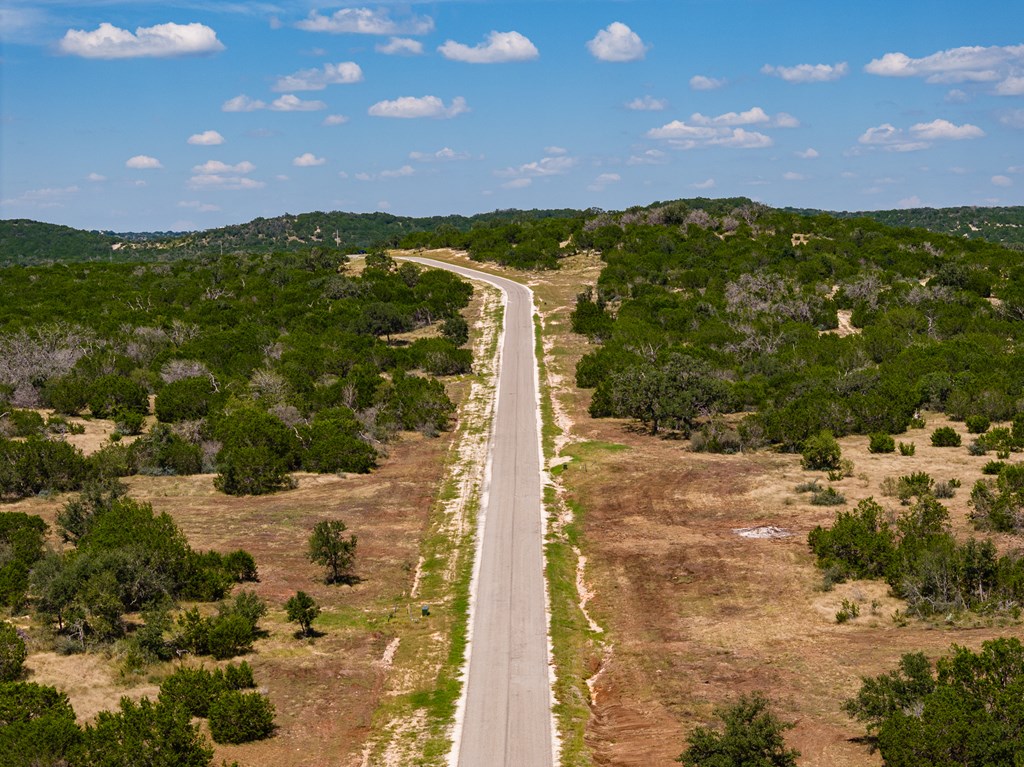 422 Dark Sky Path, Unit 9 Kerrville, TX 78028 - Photo 25 of 37 a view of a city