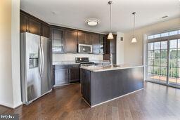 3911 Doc Berlin Drive, Unit 32 Silver Spring, MD 20906 - Photo 3 of 23