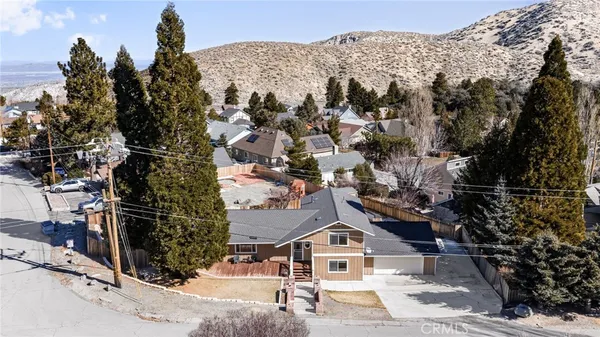 $655,000 | 2400 East Canyon Drive, Wrightwood, CA 92397