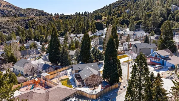 $655,000 | 2400 East Canyon Drive, Wrightwood, CA 92397