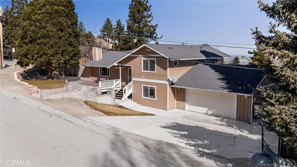 $655,000 | 2400 East Canyon Drive, Wrightwood, CA 92397