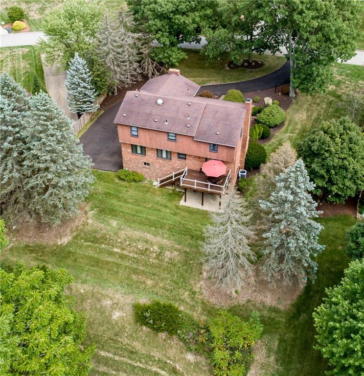 104 Yorktown Road Canonsburg, PA 15317 - Photo 16 of 25 Plenty of yard for pets and play!