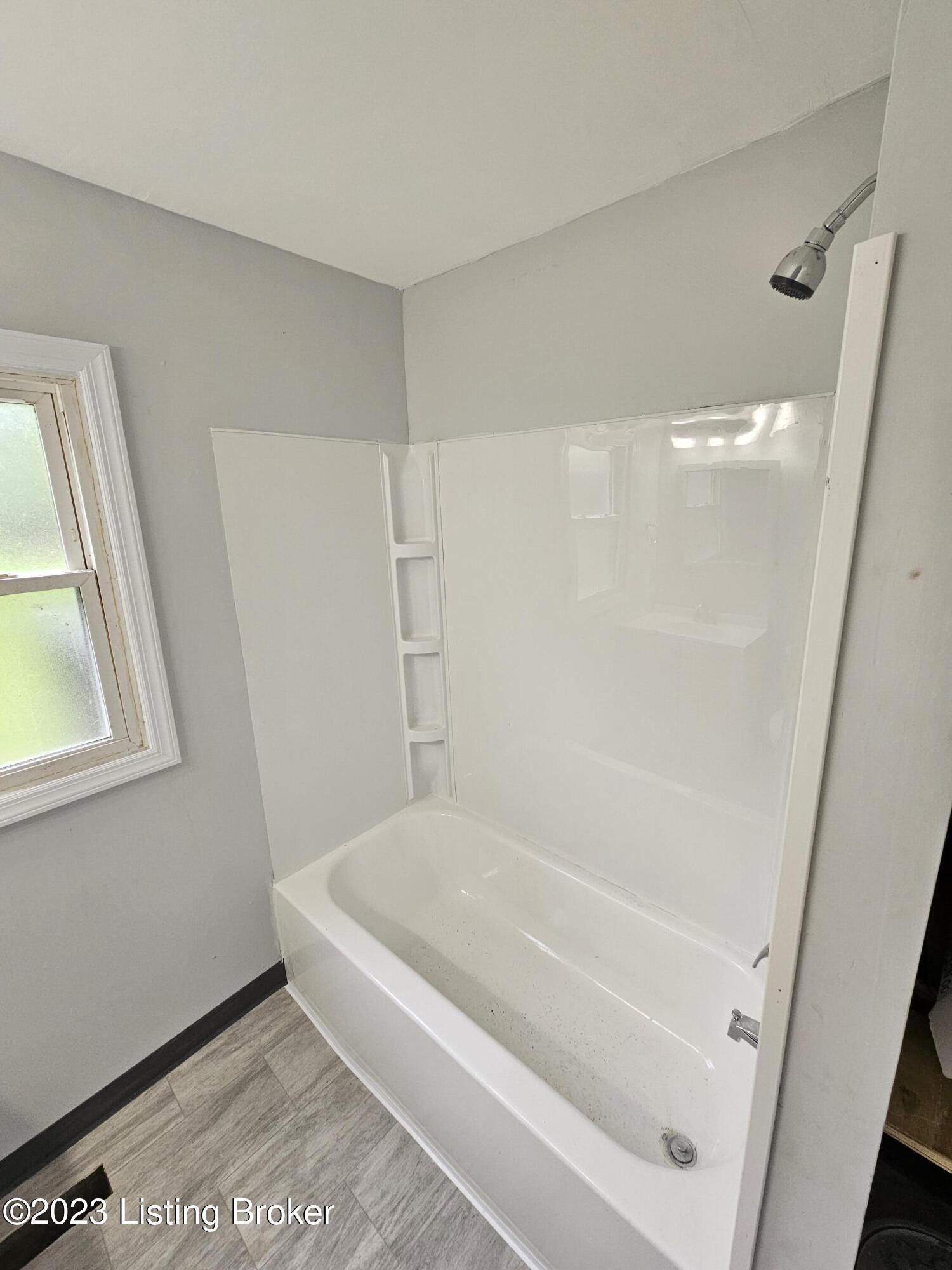 6510 Wood Road Louisville, KY 40258 - Photo 21 of 35 20230416_125408