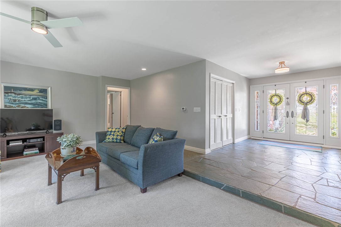 650 Winding Way Kettering, OH 45419 - Photo 4 of 45