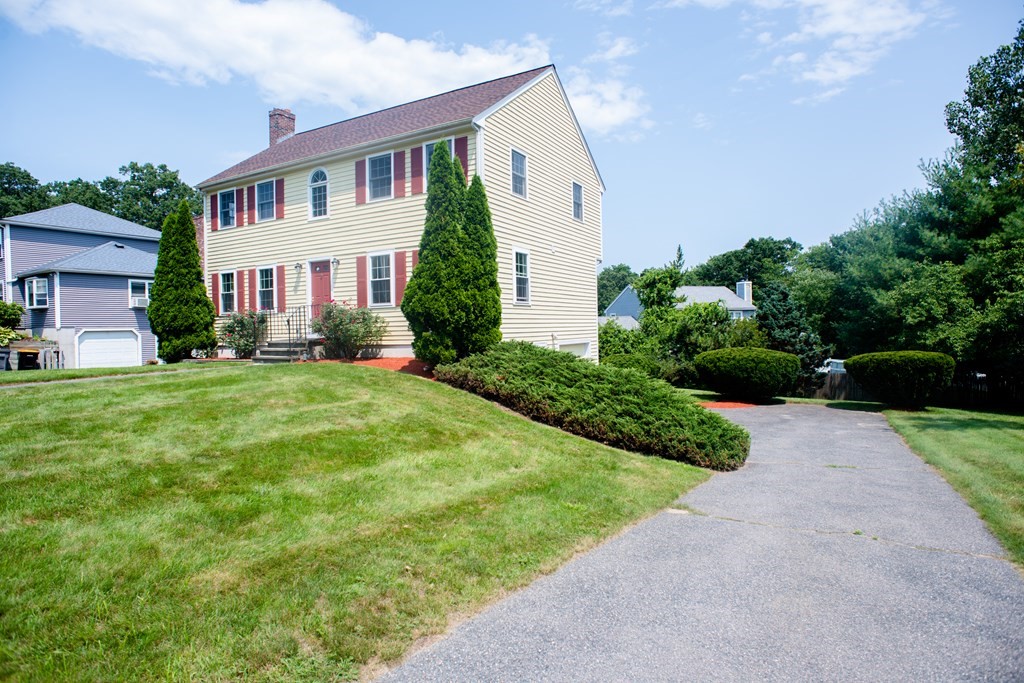 20 Bellmore Road Framingham, MA 01702 - Photo 2 of 23 Gallery Image 2
