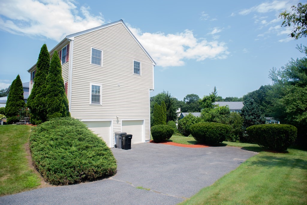 20 Bellmore Road Framingham, MA 01702 - Photo 3 of 23 Gallery Image 3