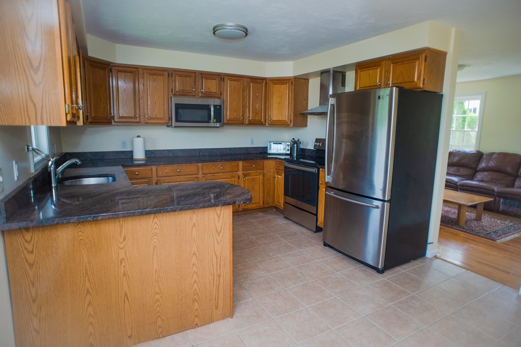 20 Bellmore Road Framingham, MA 01702 - Photo 6 of 23 Gallery Image 6