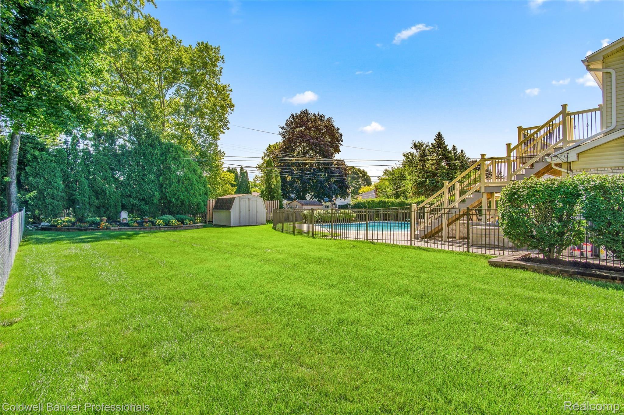 183 Longford Drive Rochester, MI 48309 - Photo 34 of 37 183-Longford-Dr-48.jpg