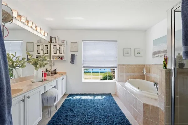 a black and white photo of a living room