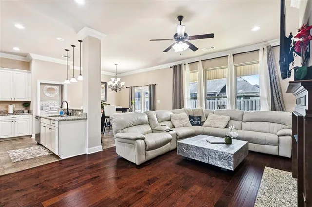 $299,000 | 43421 Biscayne Drive, Hammond, LA 70403