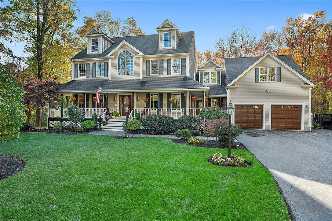 527 Mendon Road North Smithfield, RI 02896 - Photo 2 of 50