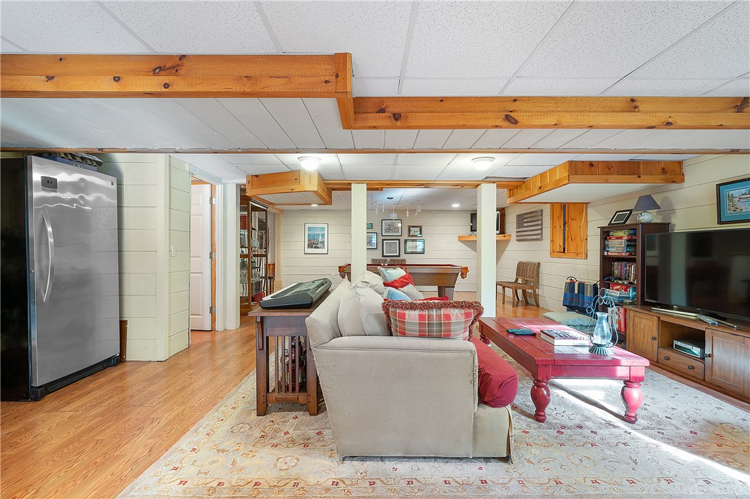 527 Mendon Road North Smithfield, RI 02896 - Photo 35 of 50