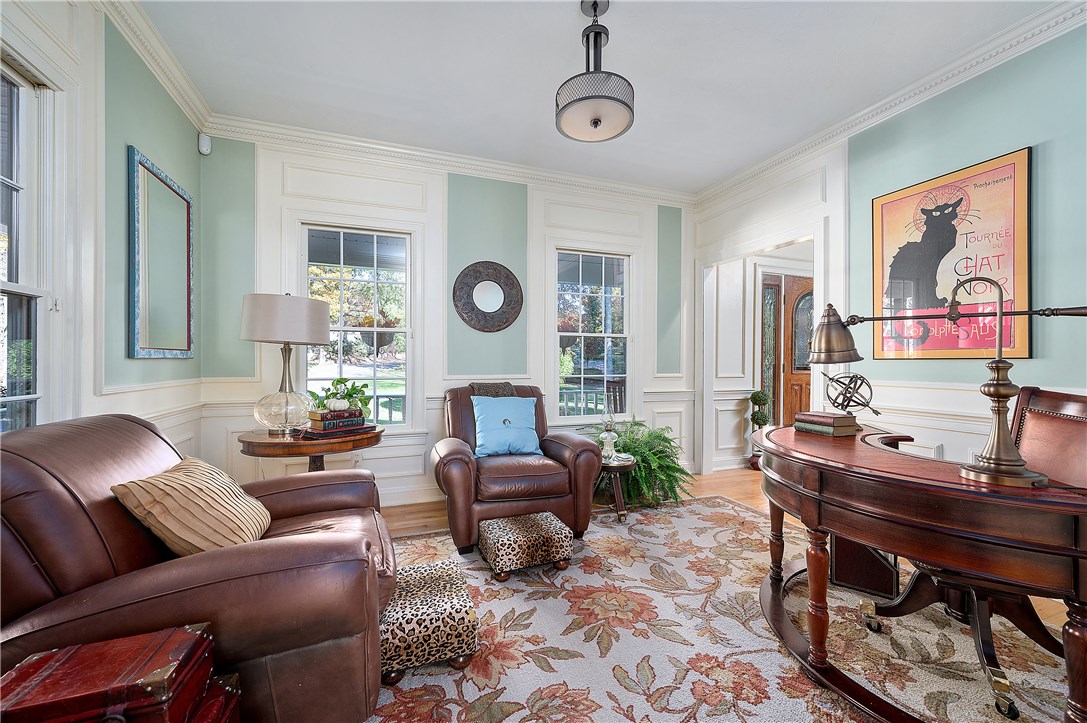 527 Mendon Road North Smithfield, RI 02896 - Photo 6 of 50