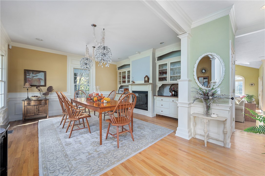 527 Mendon Road North Smithfield, RI 02896 - Photo 8 of 50