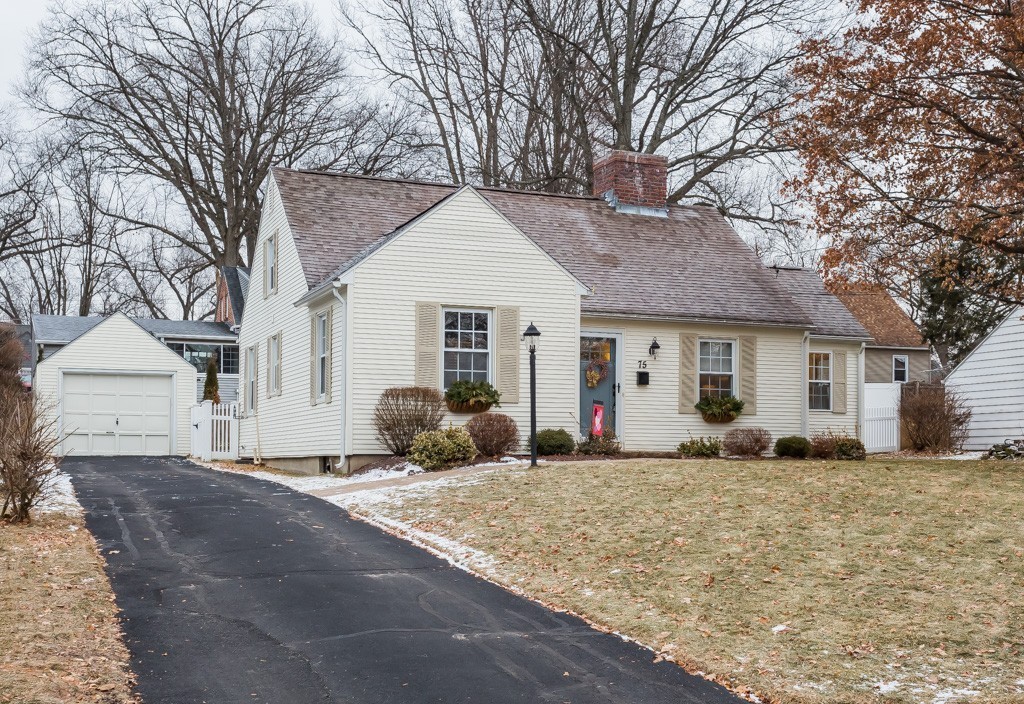 75 Pilgrim Road Springfield, MA 01118 - Photo 3 of 30 a front view of a house with a yard