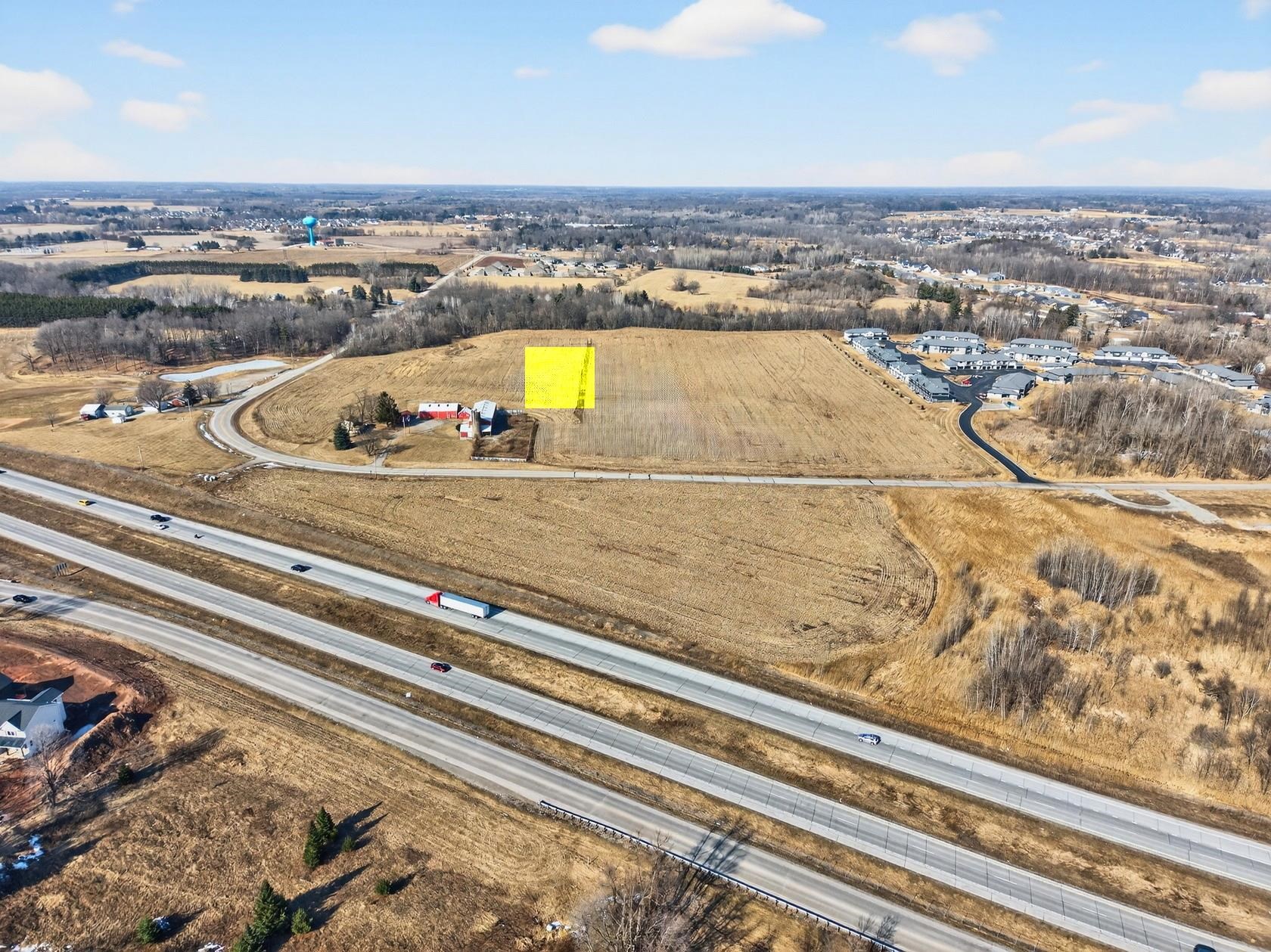 4036 Woodland Road Green Bay, WI 54313 - Photo 2 of 37