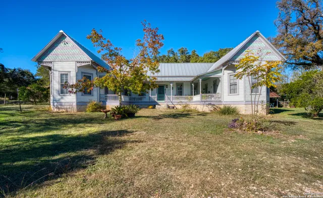 $1,600,000 | 115 Fischer Store Road, Fischer, TX 78623