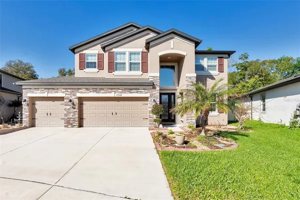 $650,000 | 30068 Skylark Drive, Wesley Chapel, FL 33545