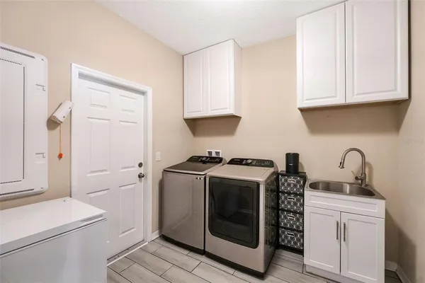 $650,000 | 30068 Skylark Drive, Wesley Chapel, FL 33545