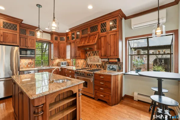 $1,199,900 | 220 Canner Street, New Haven, CT 06511