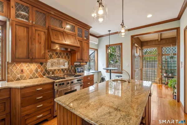 $1,199,900 | 220 Canner Street, New Haven, CT 06511