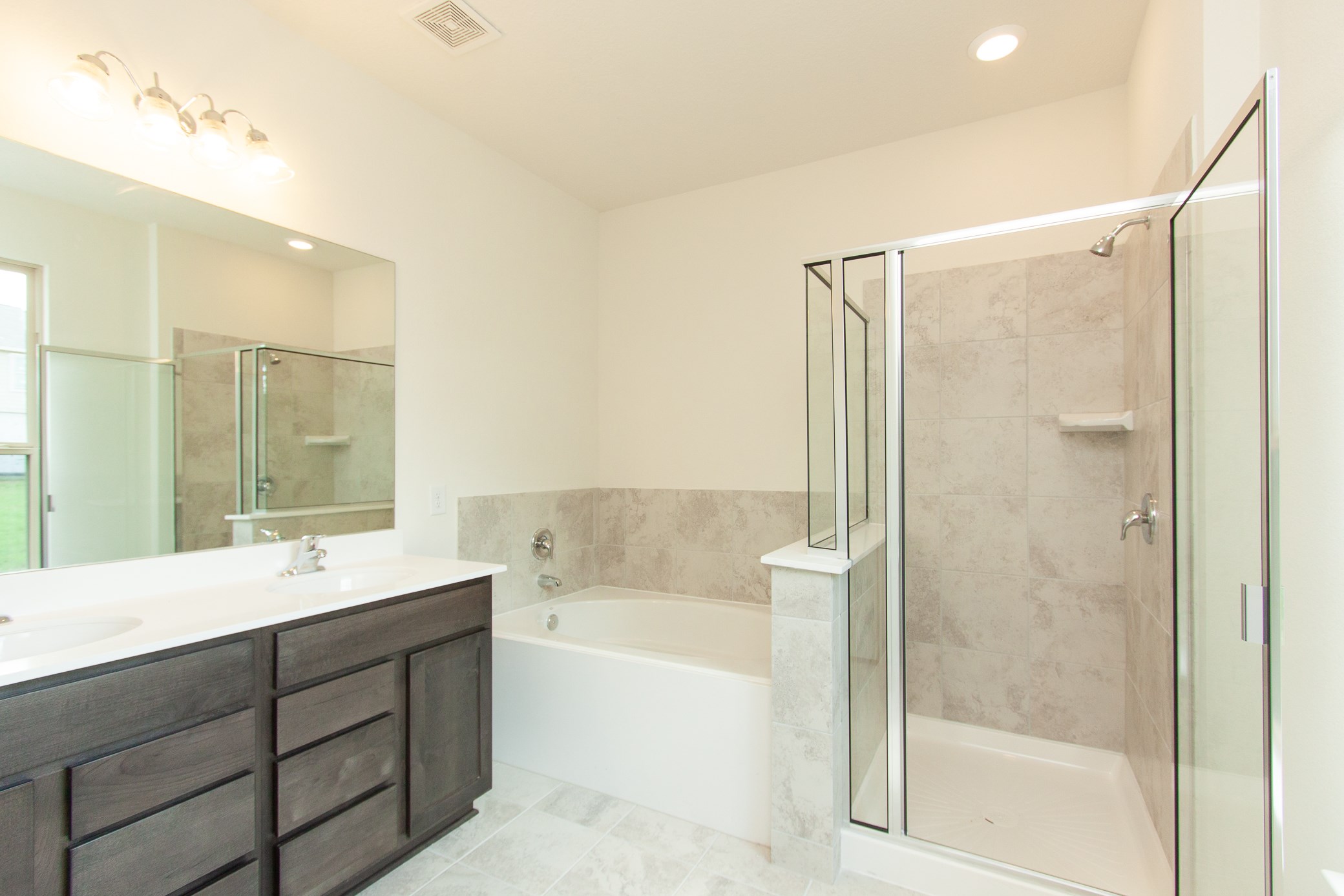 2011 Parnevik Place Conroe, TX 77304 - Photo 32 of 37 Another view of the huge bathroom. With this spacious bathroom, you have lots of room.
