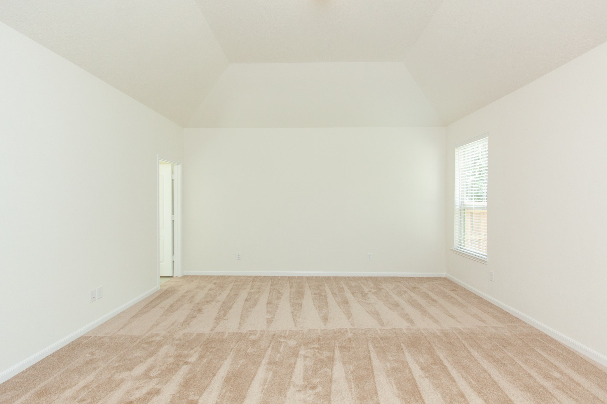 2011 Parnevik Place Conroe, TX 77304 - Photo 6 of 37 This is another view of the very large Primary bedroom.