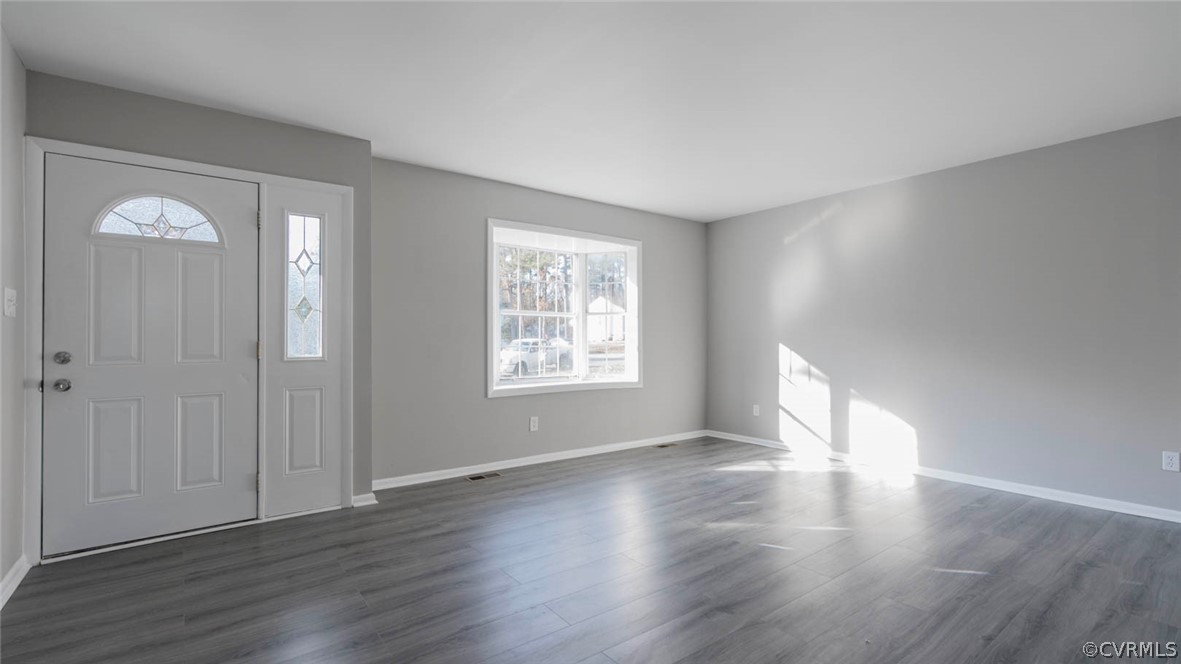 301 Brickland Road North Chesterfield, VA 23236 - Photo 4 of 44 Gallery Image 4