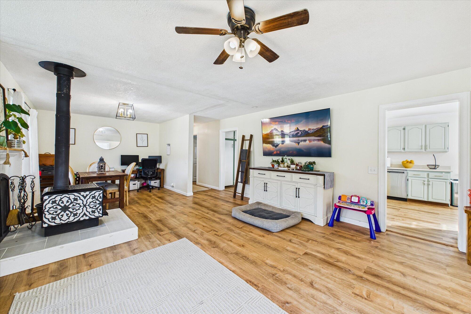 1010 Pine Street Rio Dell, CA 95562 - Photo 16 of 45